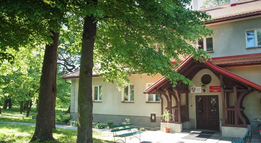 Гостевой дом Dworek Pod Lipami