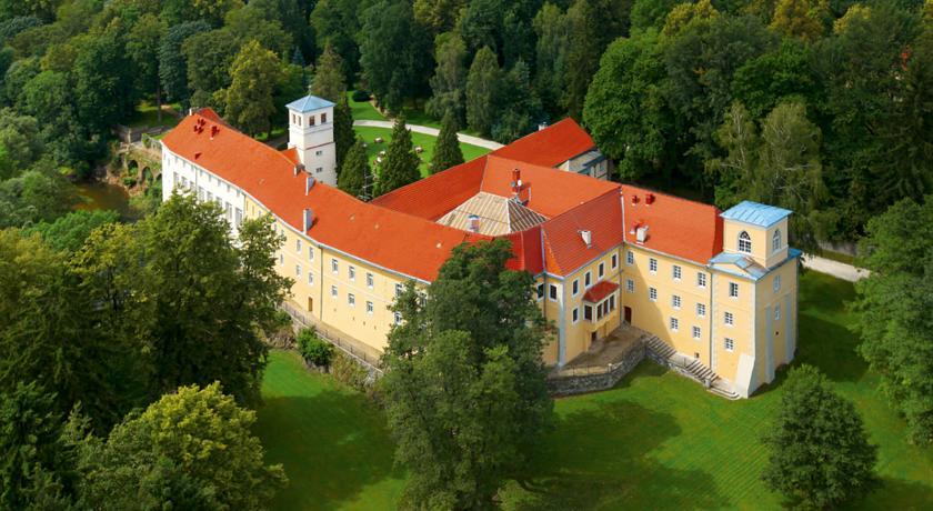 Отель Zamek Na Skale