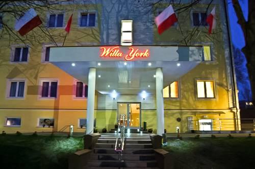 Отель Willa York
