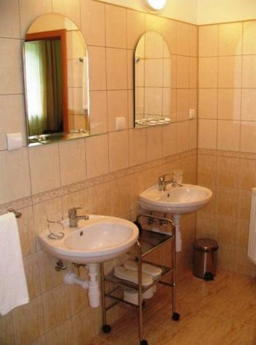 Отель Dom Wczasowy Czarna
