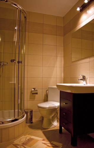 Отель Hotel Pojezierze