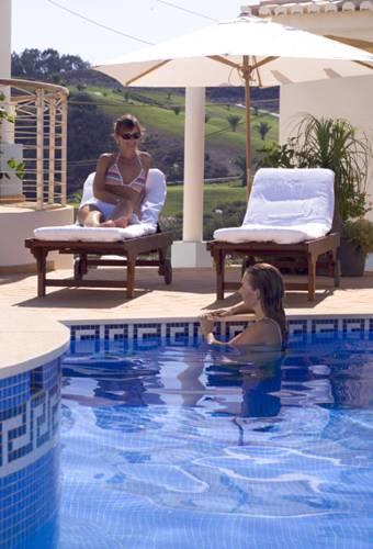 Отель Quinta Da Encosta Velha - Vigia Resorts