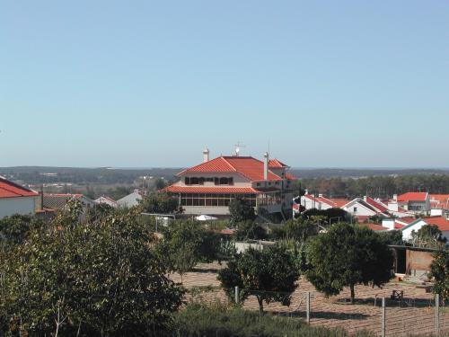 Отель Hotel de Charme Os Dois Galos