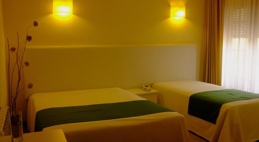 Отель Hotel Penedo Furado