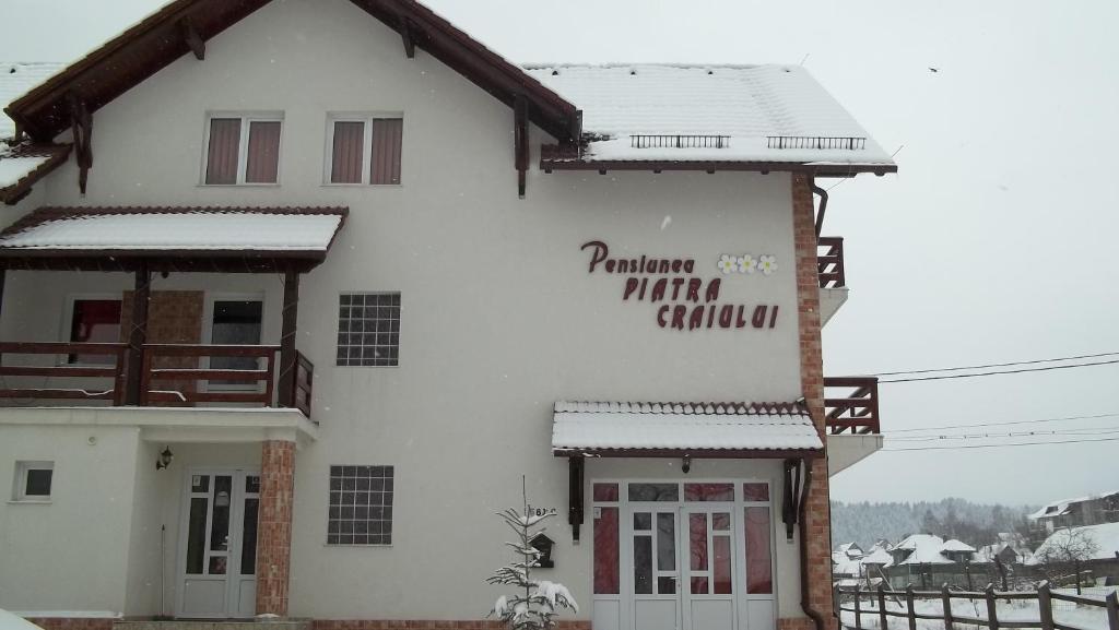 Гостевой дом Pension Piatra Craiului