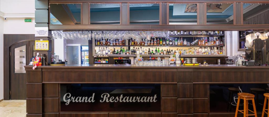 Отель Hotel Grand