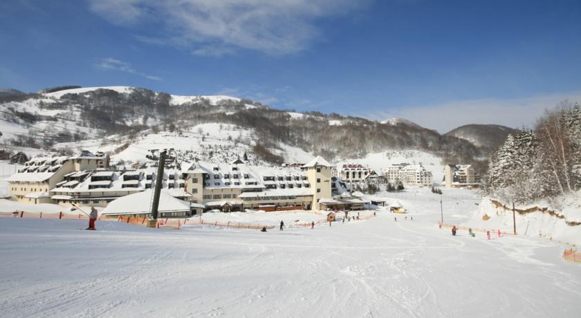 Отель Hotel Junior