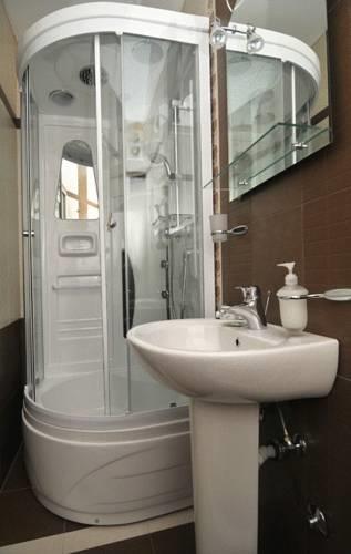 Отель Hotel Lama