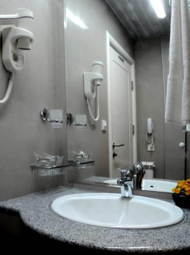 Отель Hotel Crystal