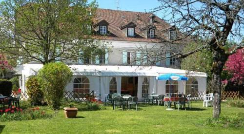 Отель Hôtel CR de Cartigny