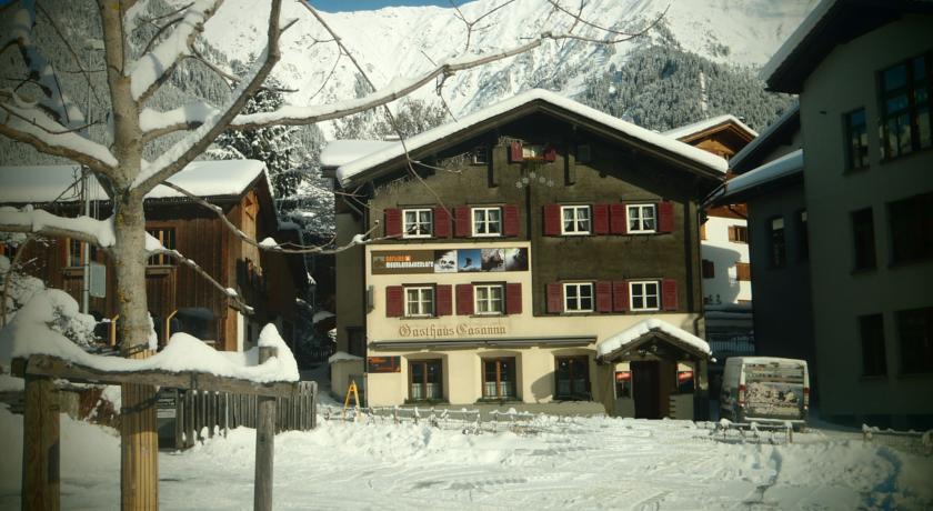 Хостел Adventure Hostel