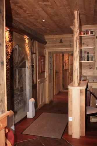 Отель Hotel Arbezie Franco Suisse
