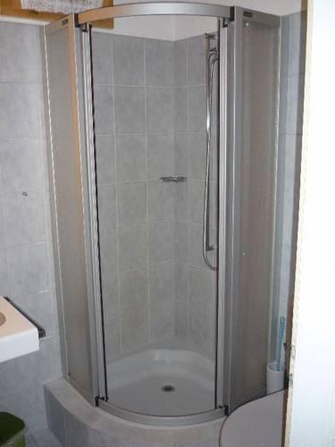 Отель Hotel Staziun