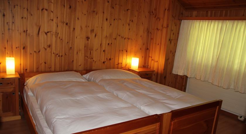 Апартаменты Ferienwohnungen Wallis (Randa bei Zermatt)