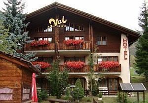 Отель Hotel La Val