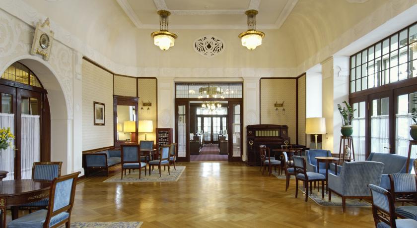 Отель Hotel Waldhaus