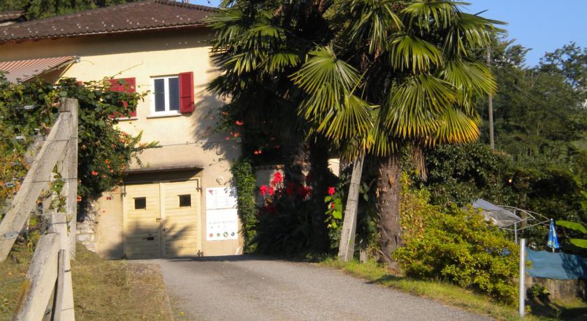 Апартаменты Agriturismo Azienda Viti-Vinicola Hostettler