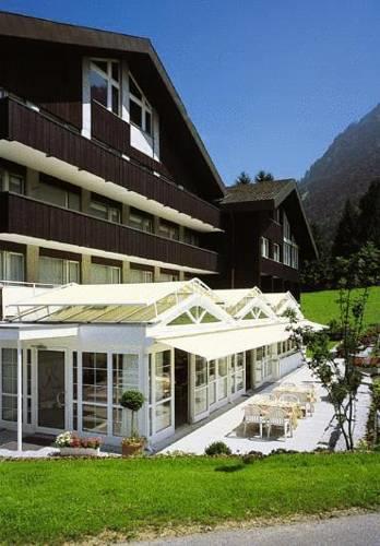 Отель Hotel Klausenhof Flüeli