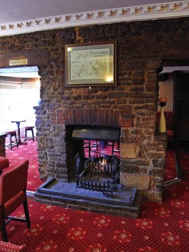 Отель Crown Hotel Brackley
