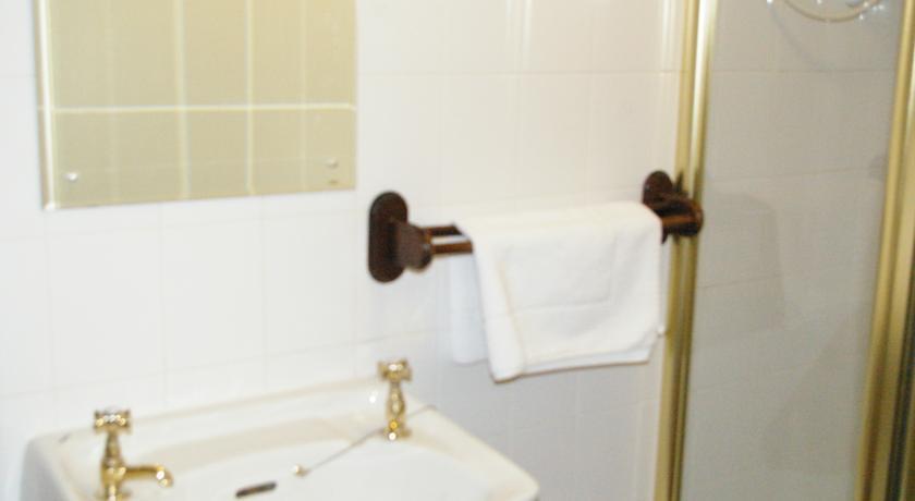 Отель Gwest'r Plas Coch Hotel Ltd