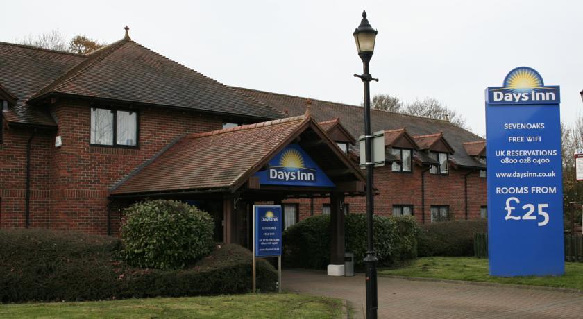 Отель Days Inn Sevenoaks (Clackett Lane)