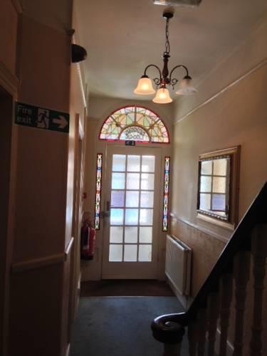 Гостевой дом Queens Lodge Guest House