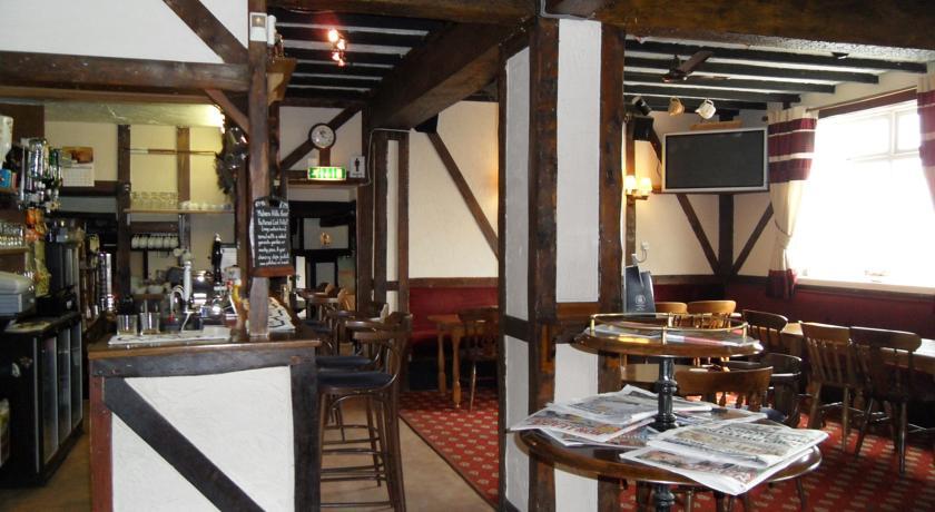 Отель The Wyche Inn