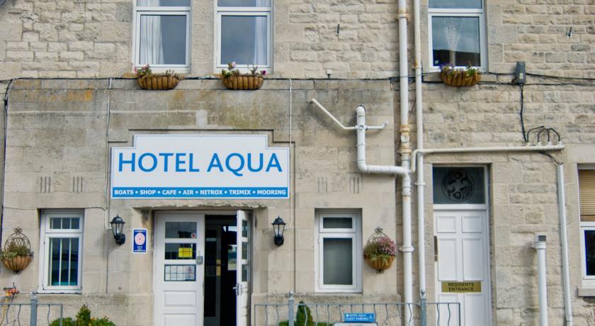 Отель The Aqua