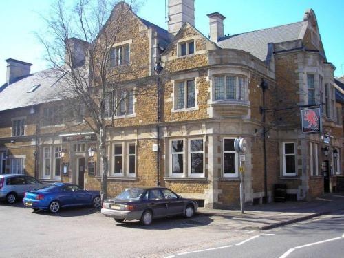 Отель The Red Lion Hotel