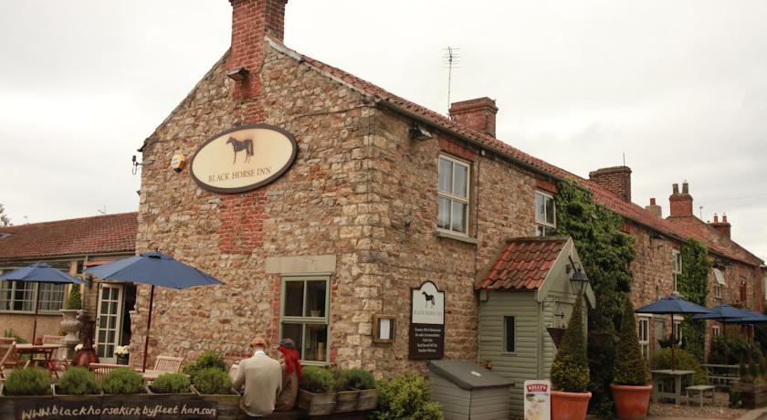 Отель The Black Horse Inn