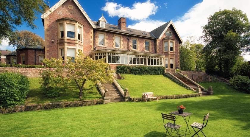 Отель Eslington Villa