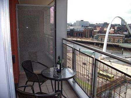 Апартаменты Newcastle Quay Apartments