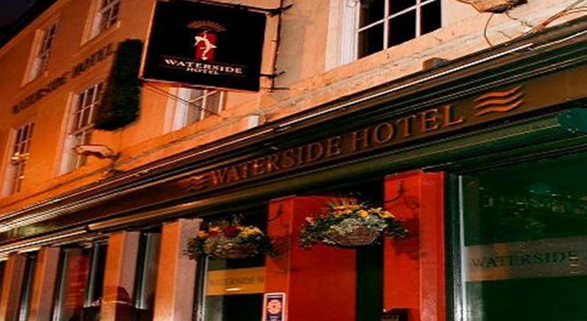 Отель Waterside Hotel