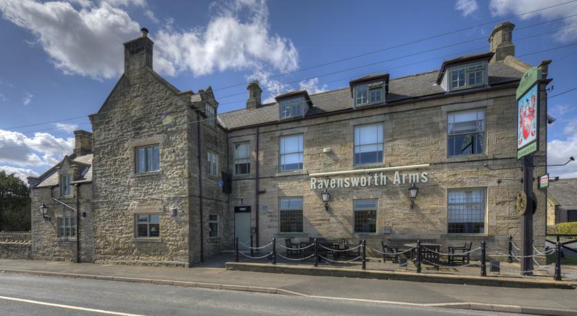 Отель The Ravensworth Arms Hotel
