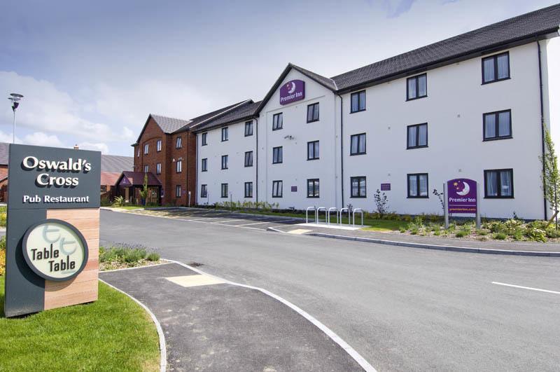 Отель Premier Inn Oswestry