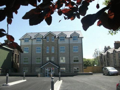 Апартаменты Falcon's Nest Self Catering Apartments