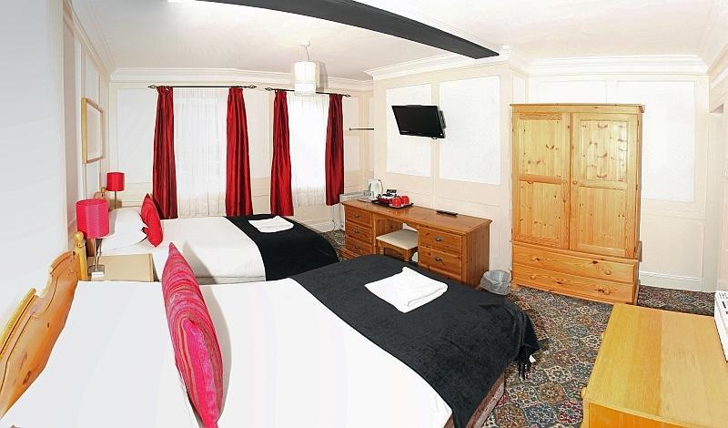 Отель The George Hotel