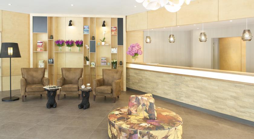 Отель The County Hotel Woodford - Greater London