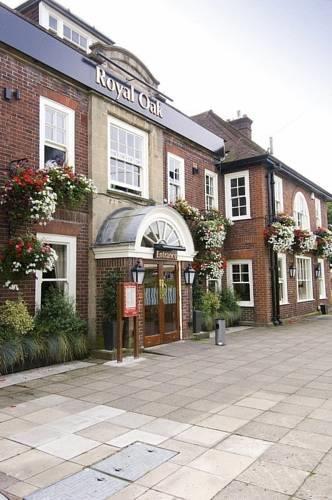 Отель Premier Inn Sevenoaks/Maidstone