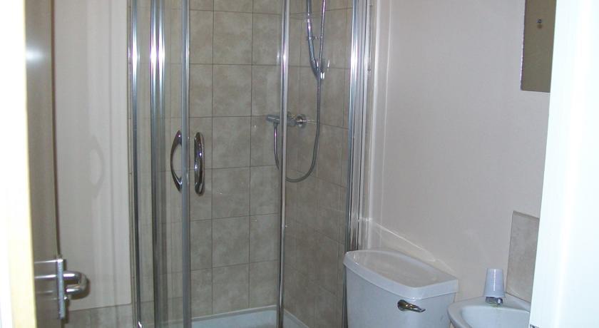 Отель The Fitzwilliam Arms Hotel
