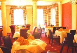 Отель The Royal Hotel