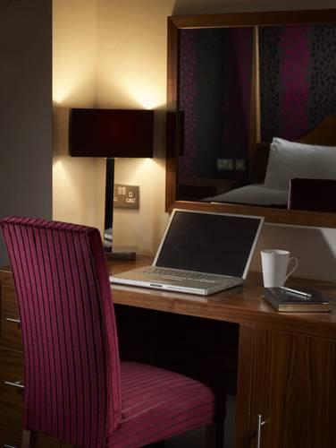 Отель The Boleyn Hotel