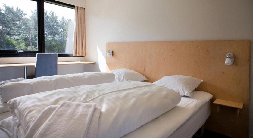 Отель Stop'n Sleep Hotel