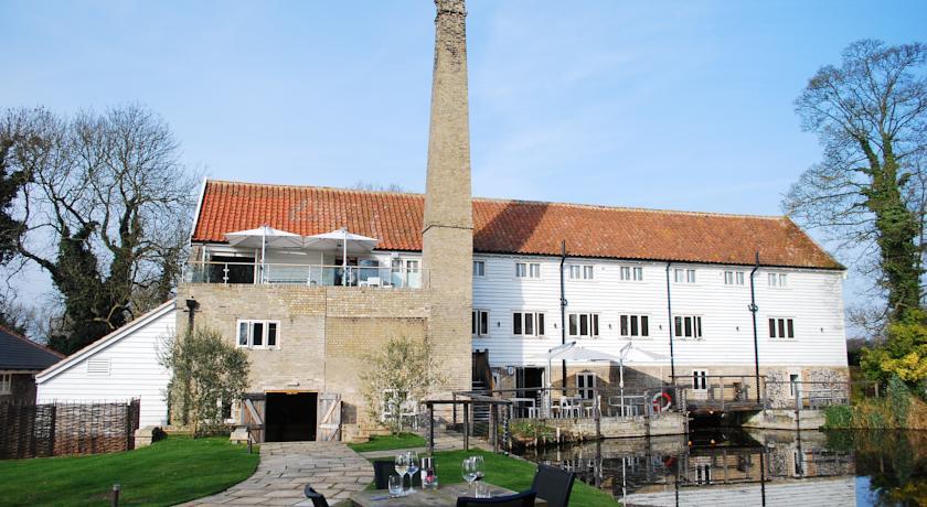 Отель Tuddenham Mill Luxury Boutique Hotel