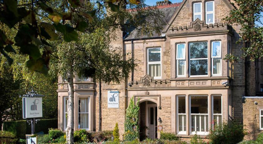 Отель Ascot House Hotel
