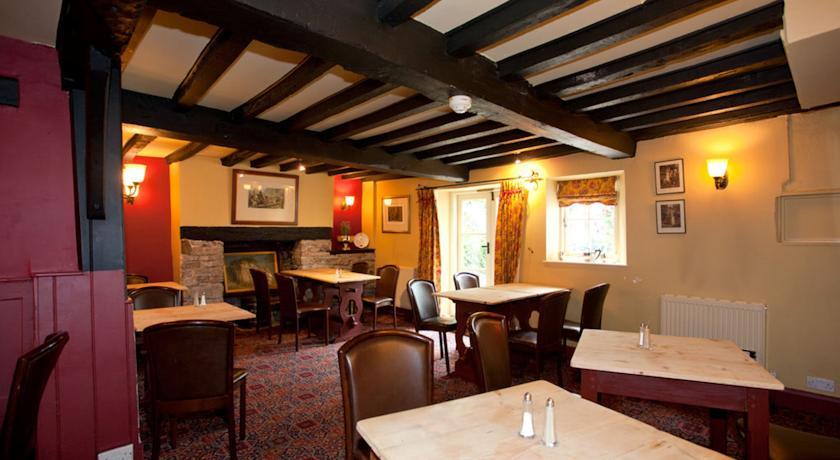 Отель The Old Black Lion