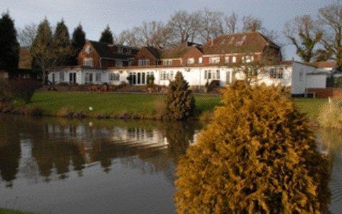 Отель Mannings Heath Hotel