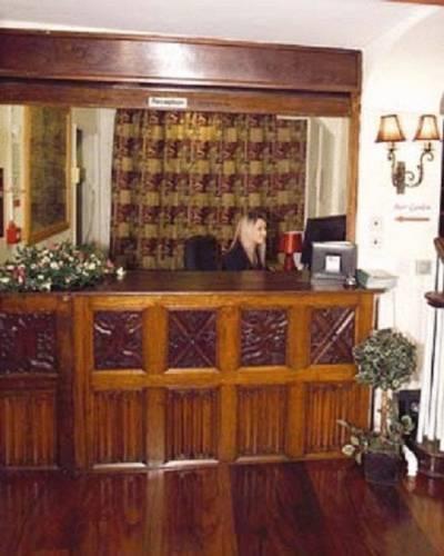 Отель The Hand Hotel