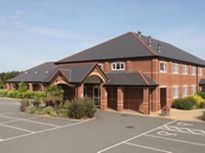 Отель Moreton Park Hotel