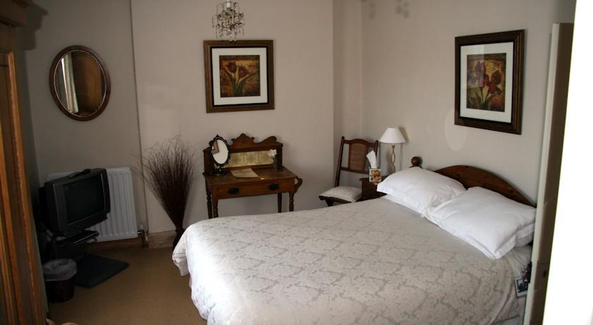 Мини-отель The Mendip Gate Guest House